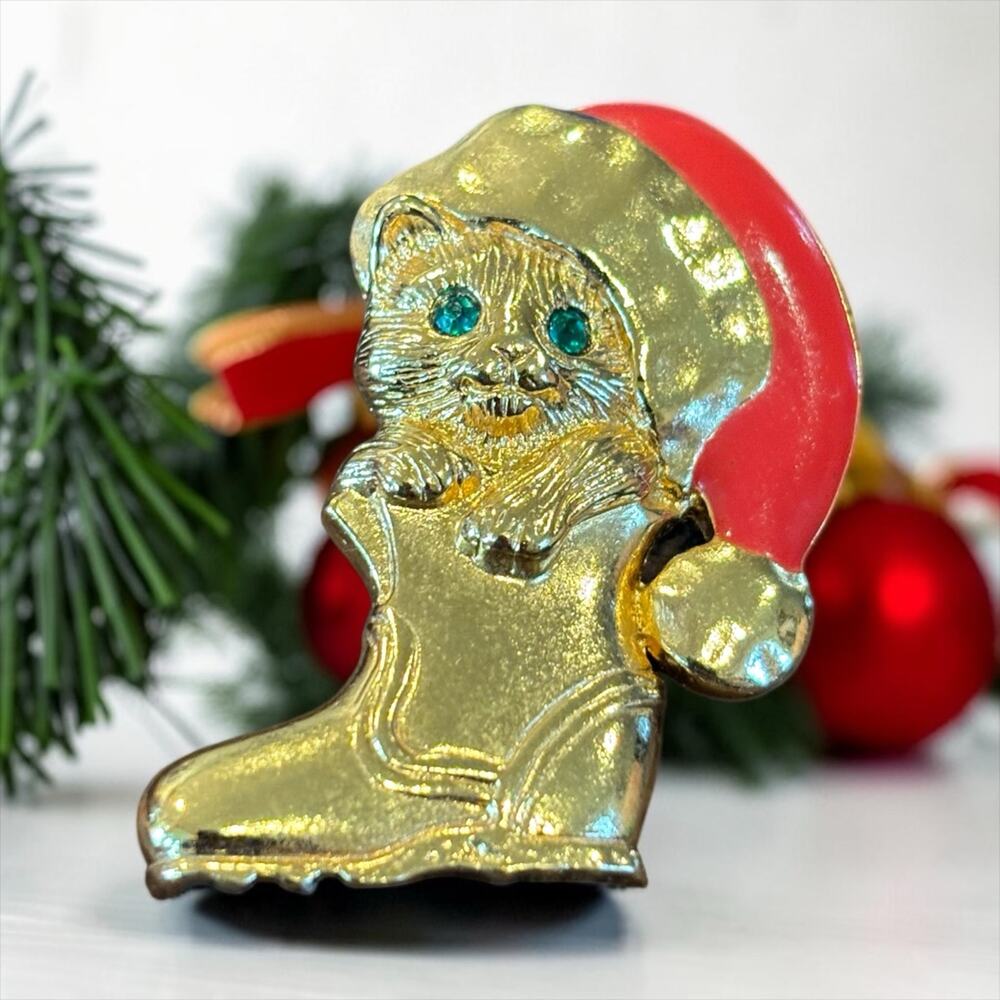 Avon Christmas Cat in Stocking Brooch Santa Hat Green Rhinestone Eyes Vintage